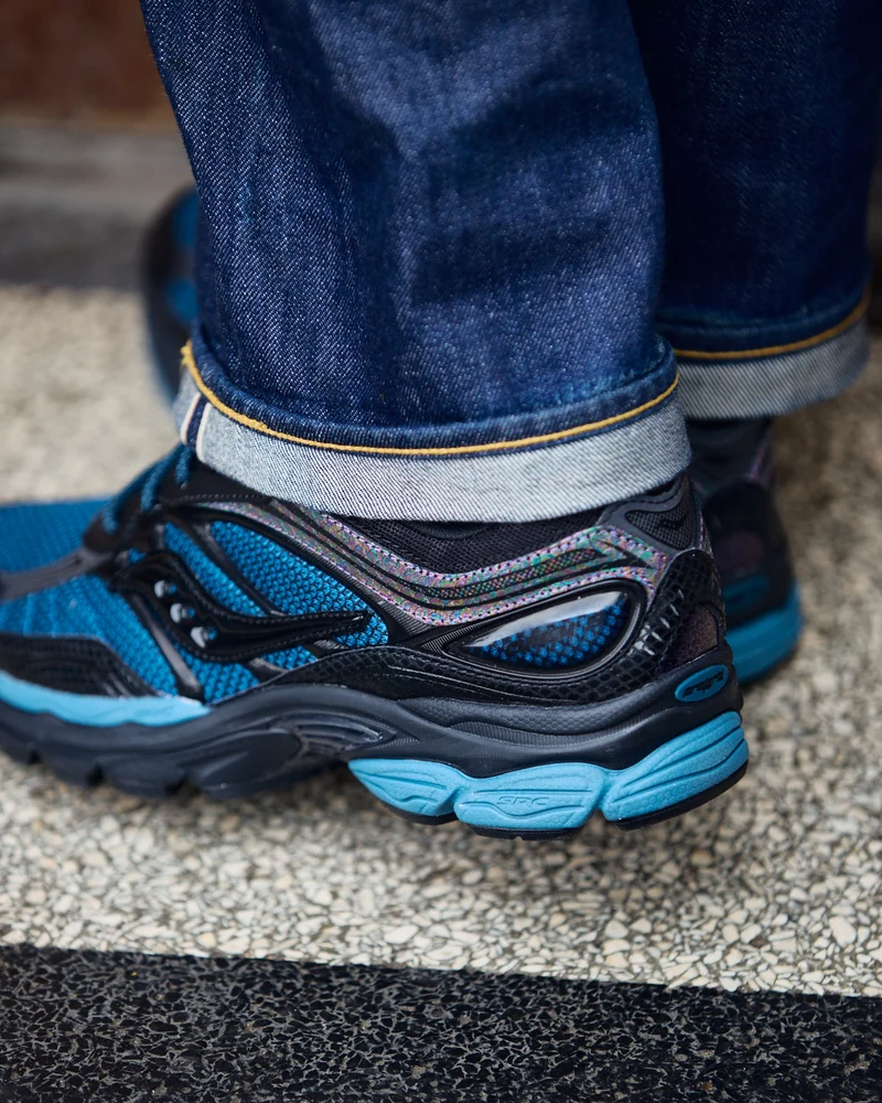 Saucony Progrid Omni 9 Black Glow