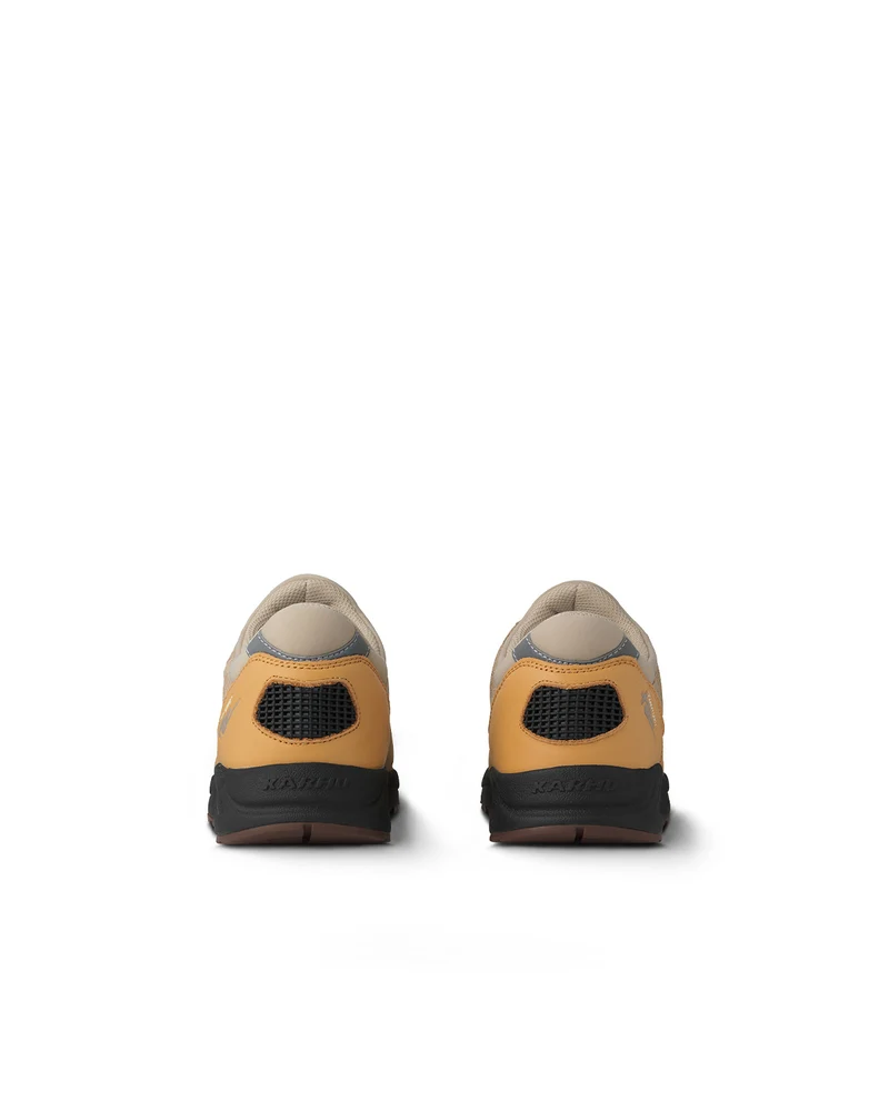 Karhu Aria 95 Oak Buff / White F830113