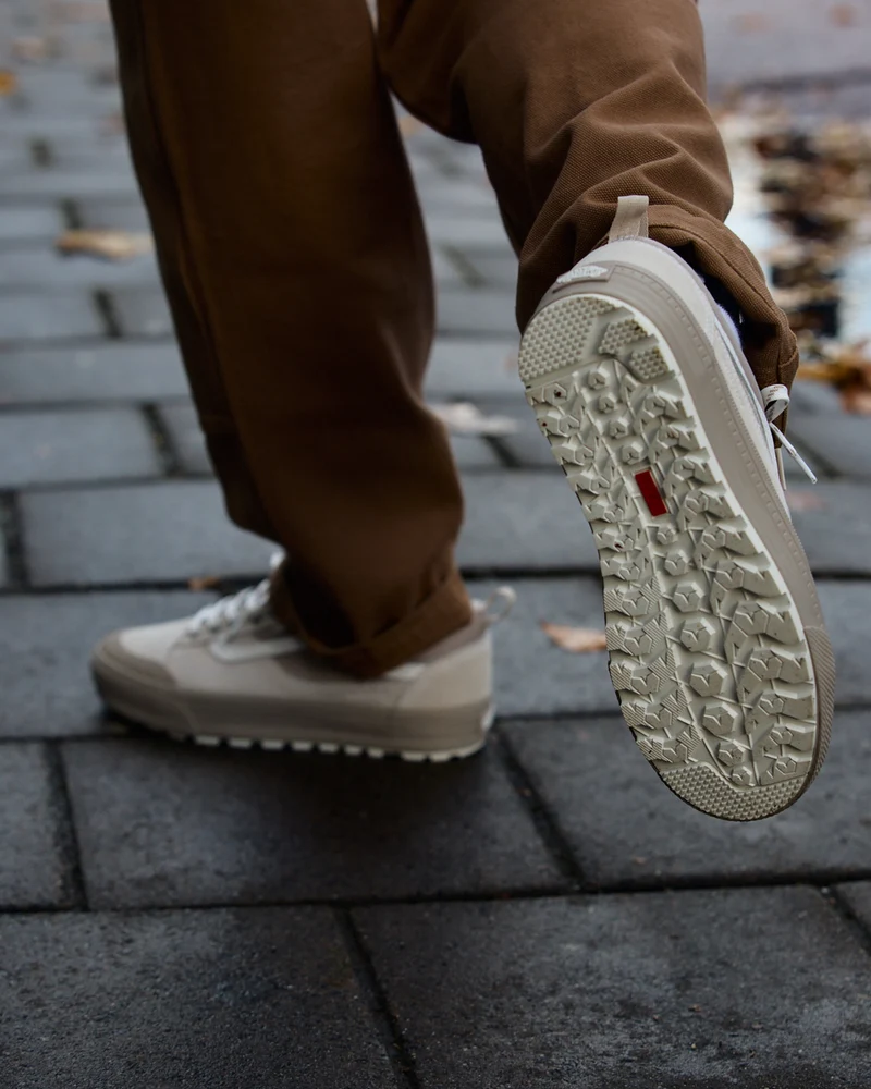Vans MTE Old Skool Waterproof Stone