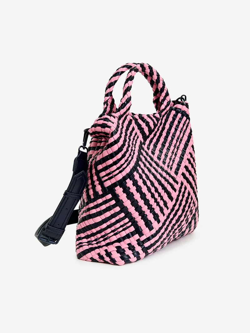 Shopper intrecciata in pelle sintetica rosa e nero