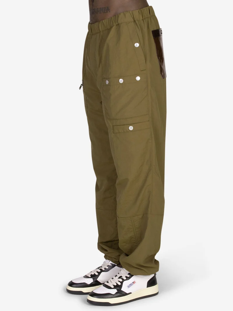 Pantaloni multitasche