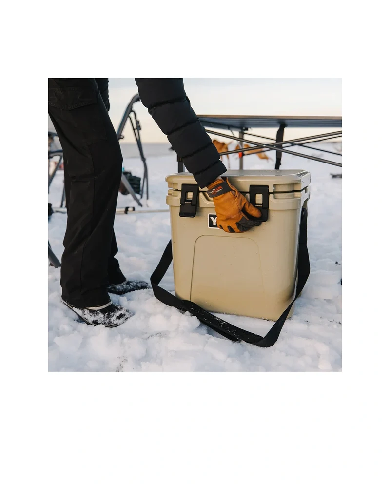 Yeti Roadie 24 Cooler Ultramarine Violet