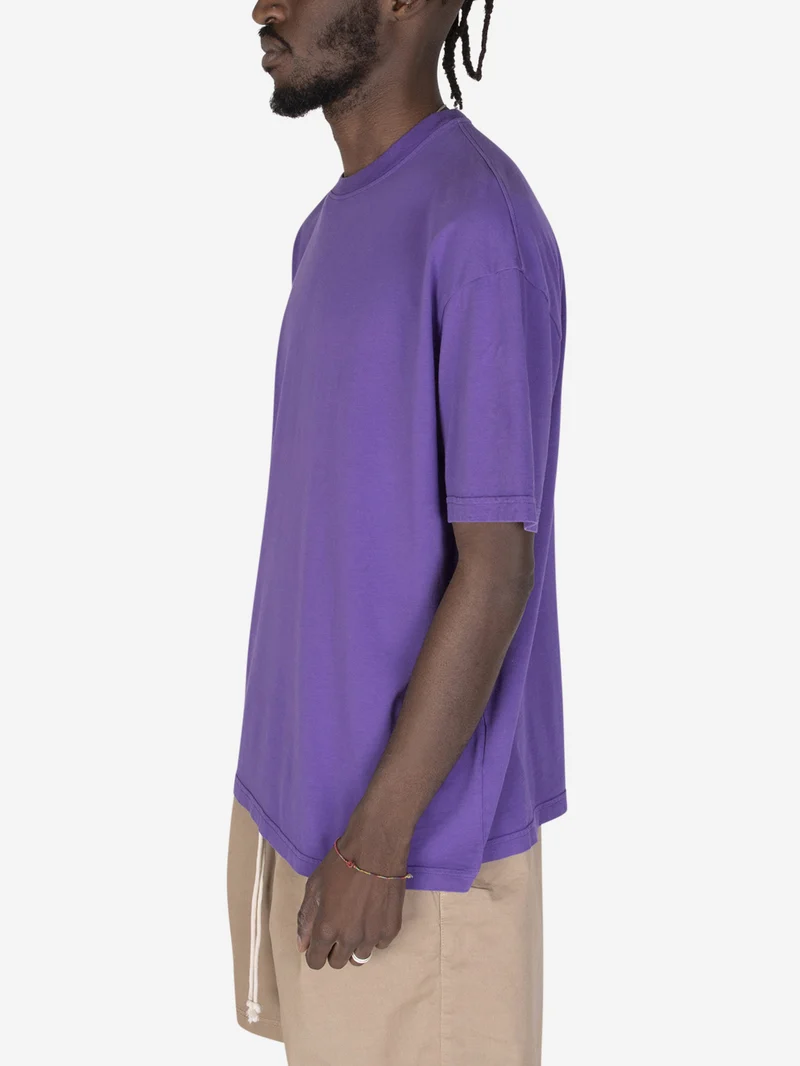 T-shirt girocollo over viola