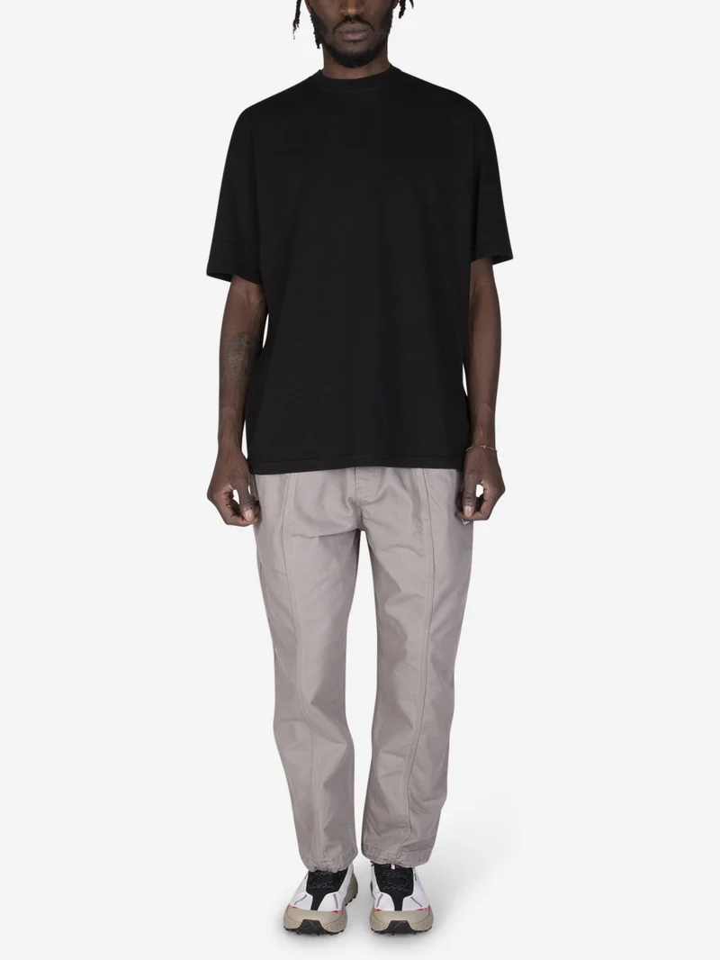 T-shirt girocollo over nera