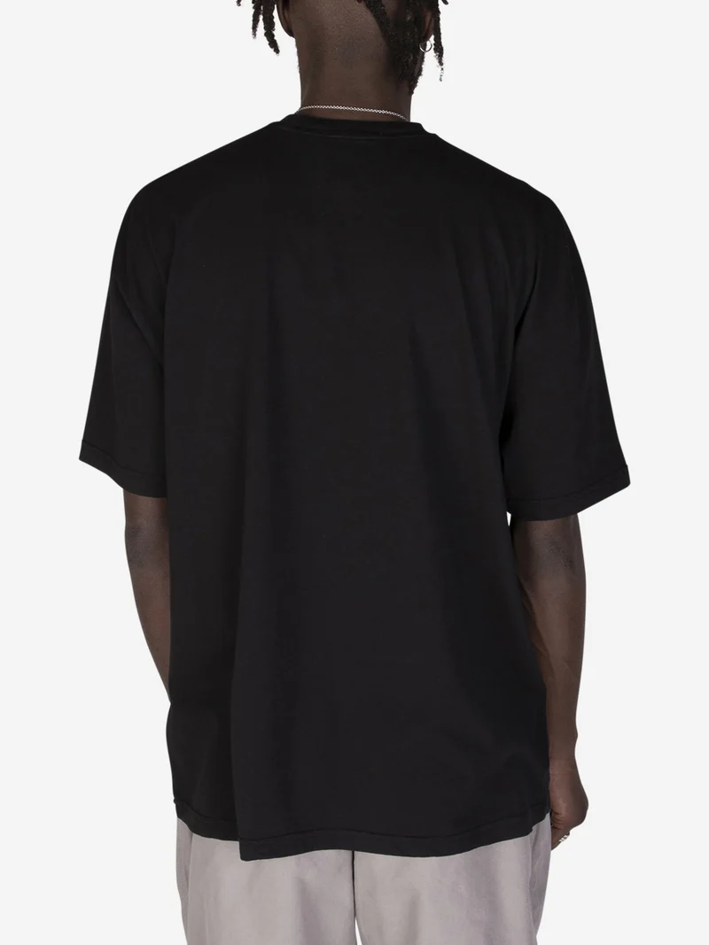 T-shirt girocollo over nera
