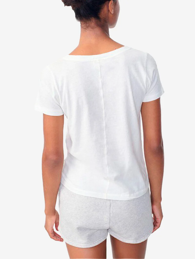 T-shirt bianca aderente con scollo a V