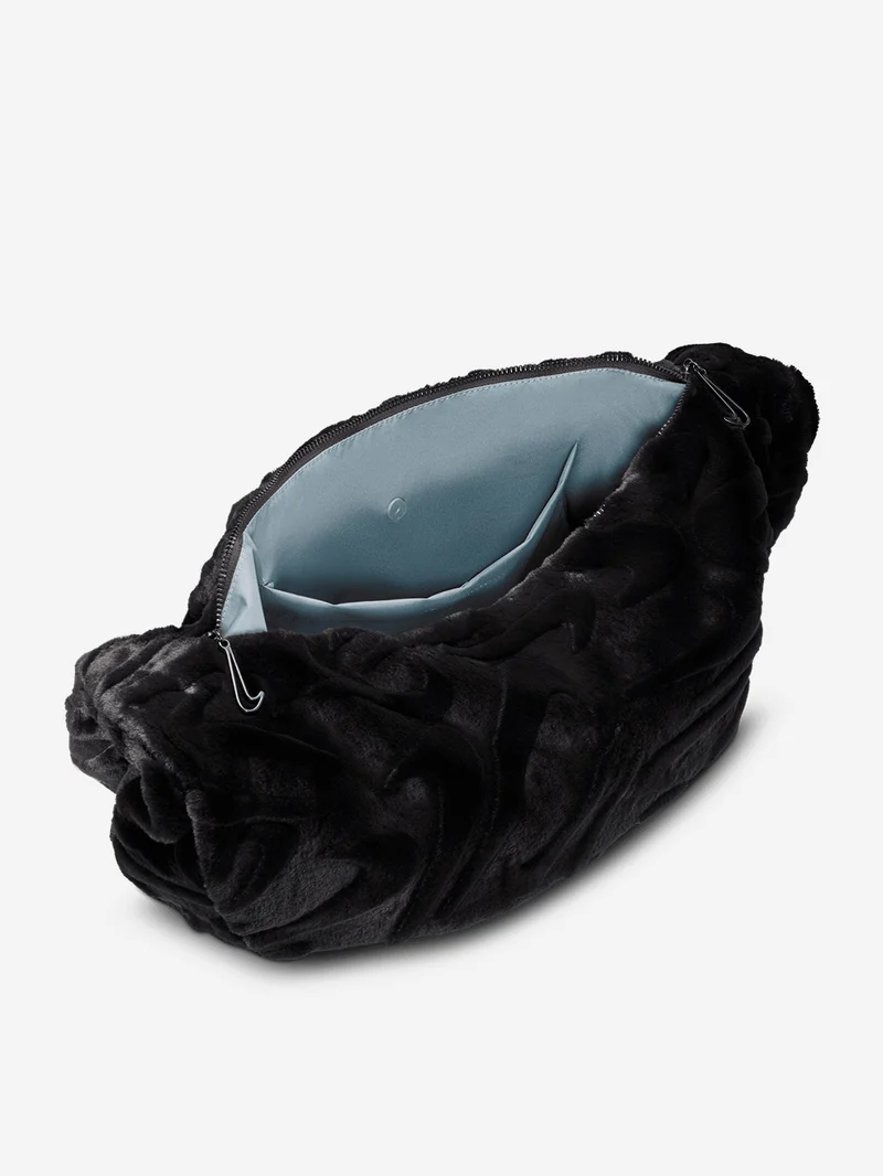 Borsa slouchy nera in ecopelliccia (19 l)