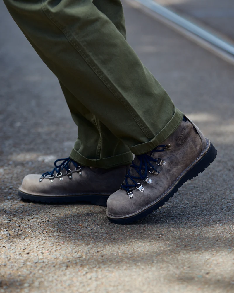 Danner Mountain Pass Hiking Boots Gunmetal