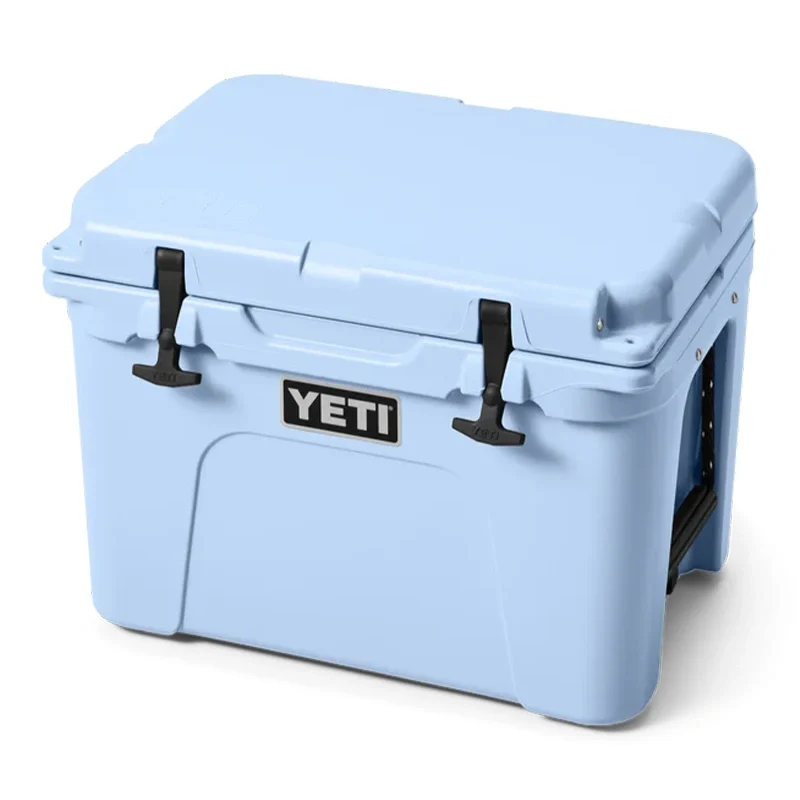 Yeti Tundra 35 Cooler Light Blue