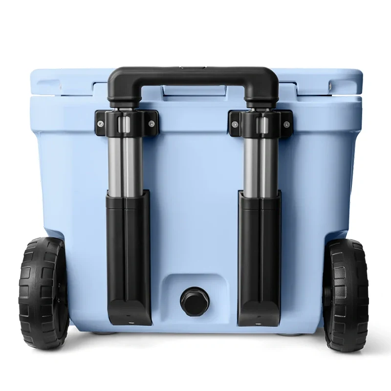 Yeti Roadie 32 Wheeled Cooler Light Blue