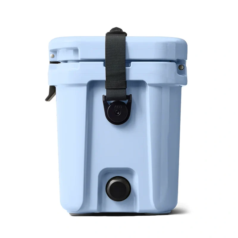 Yeti Roadie 15 Cooler Light Blue