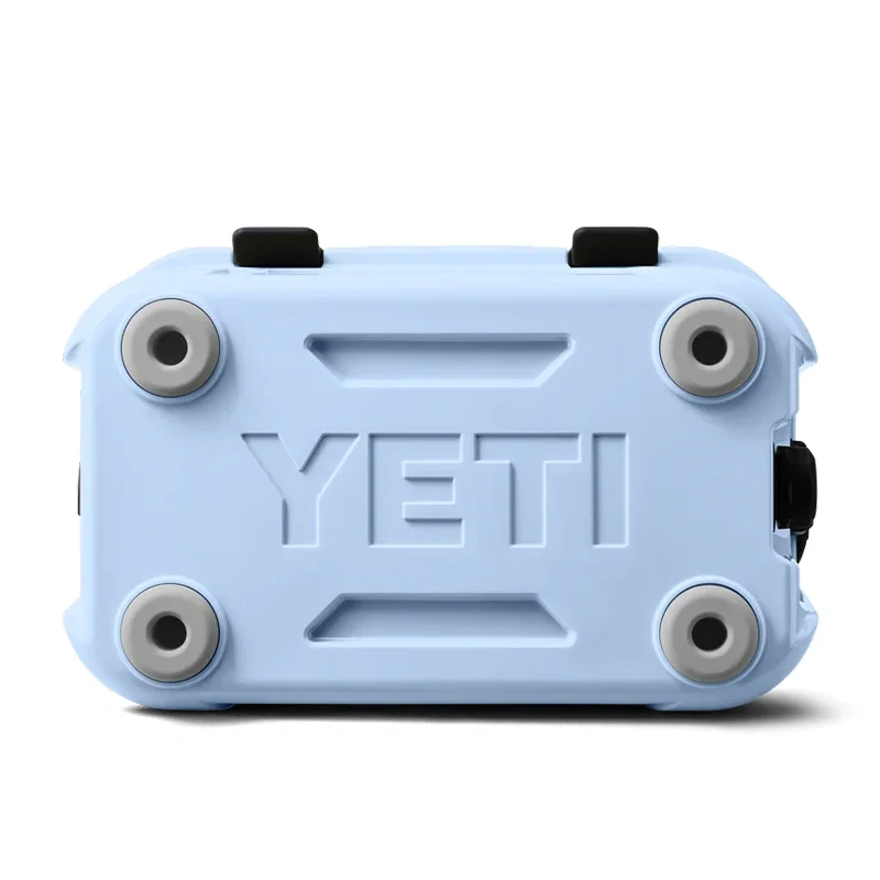 Yeti Roadie 15 Cooler Light Blue