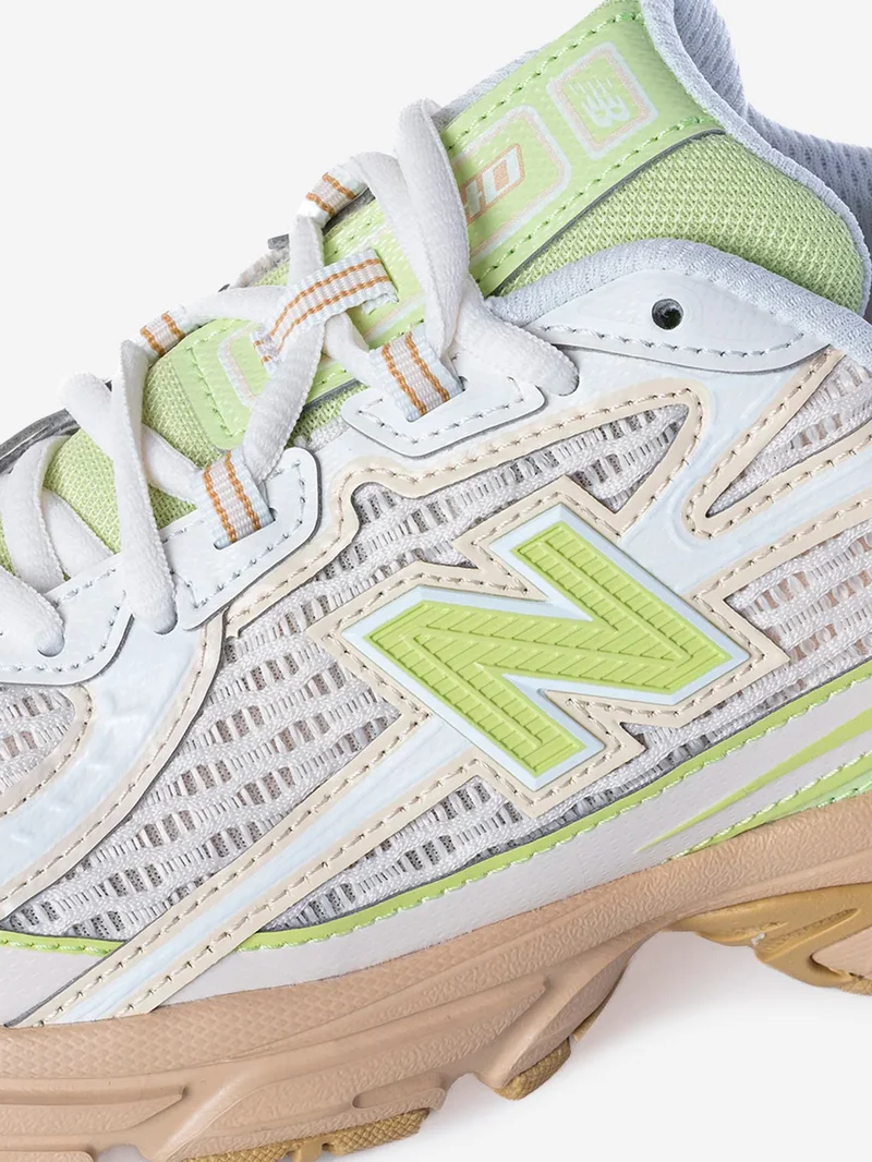 740 'Dry Lime Linen'