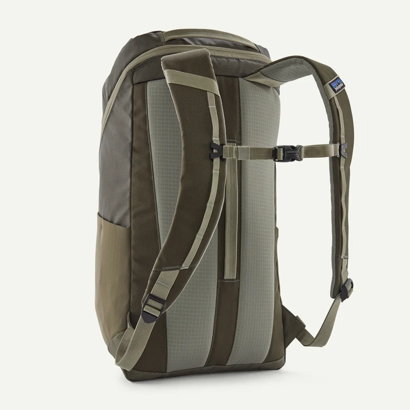 Patagonia Black Hole Pack 25L Basin Green