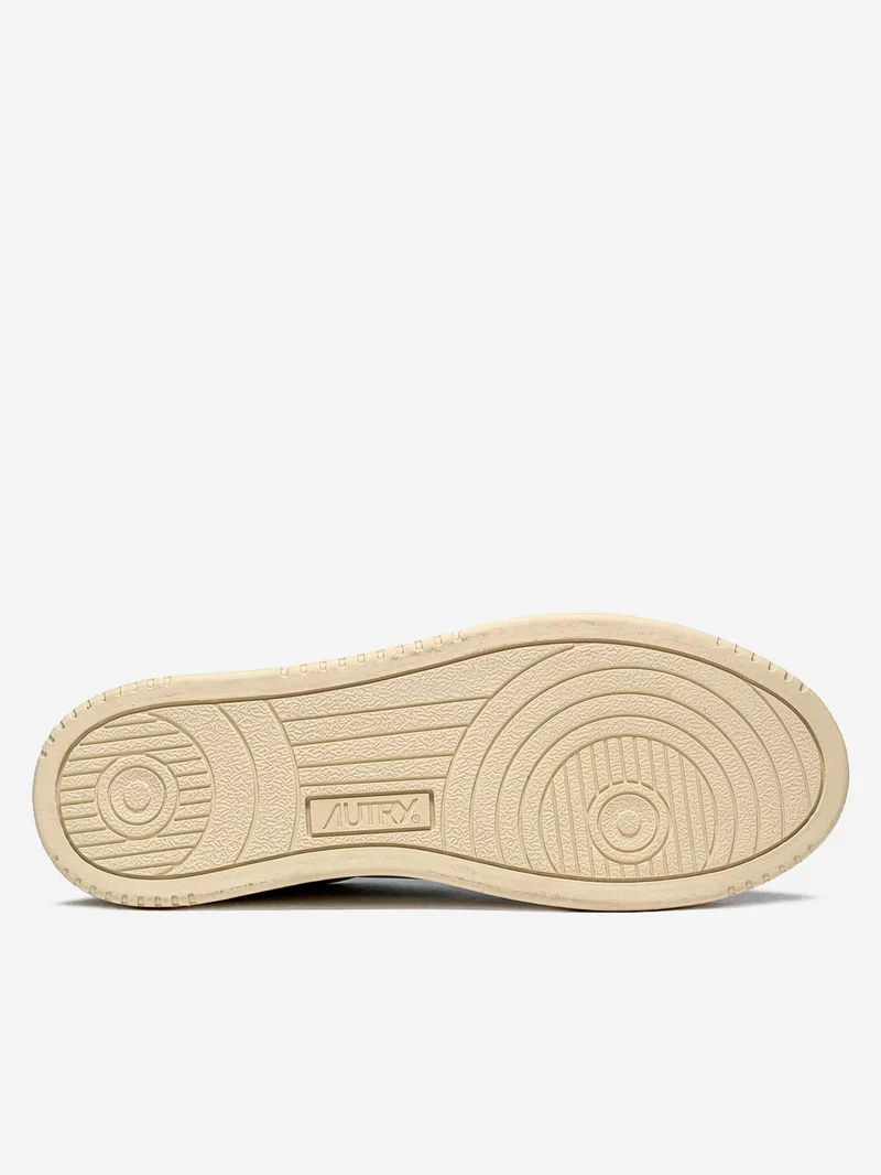 W Medalist Low Sneakers