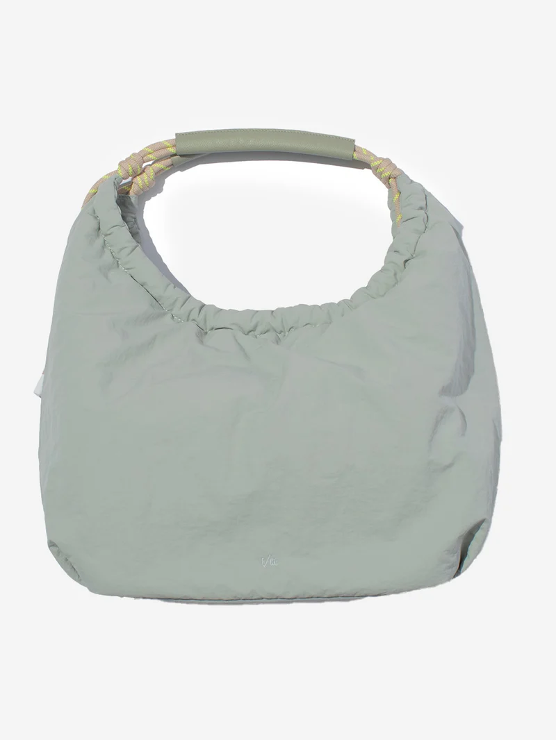 Paper Nylon Shoulder Tote verde menta (15 l)