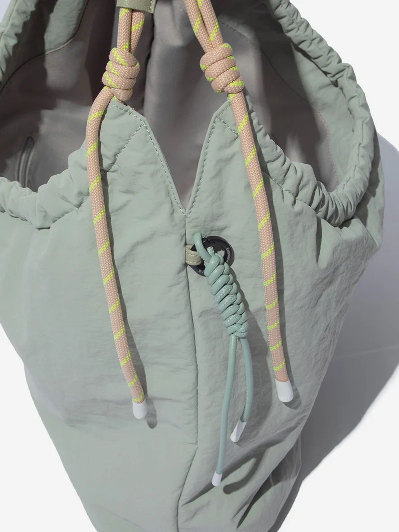Paper Nylon Shoulder Tote verde menta (15 l)