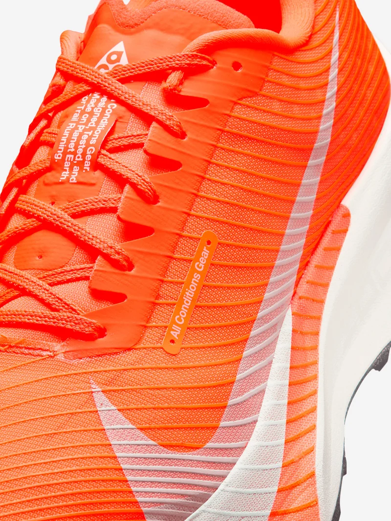 ACG Ultrafly 2 'Hyper Crimson Total Orange' trail running