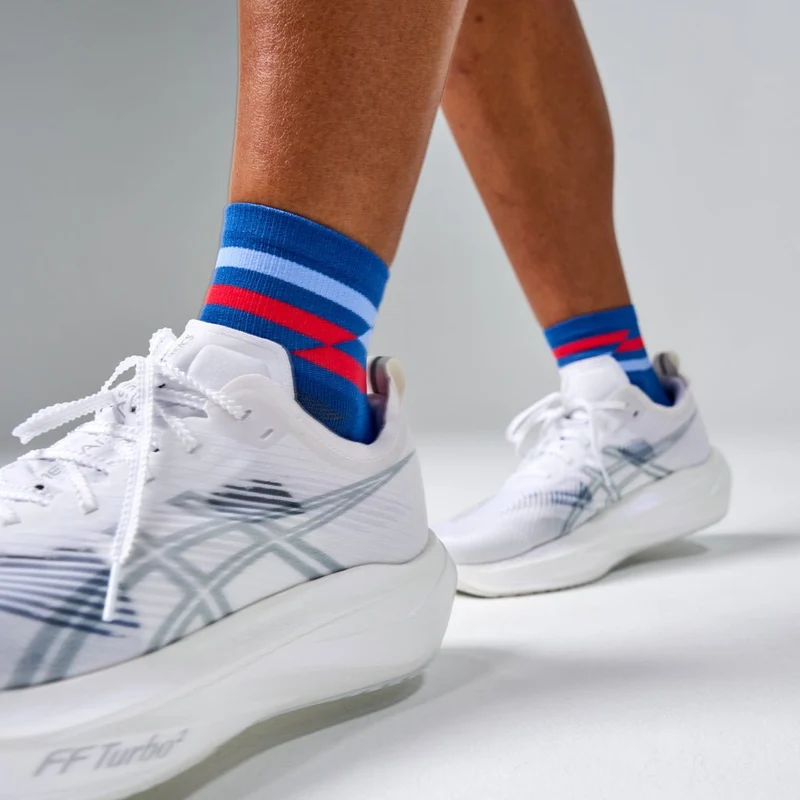 Feetures | Elite | Light Cushion | Quarter V2
