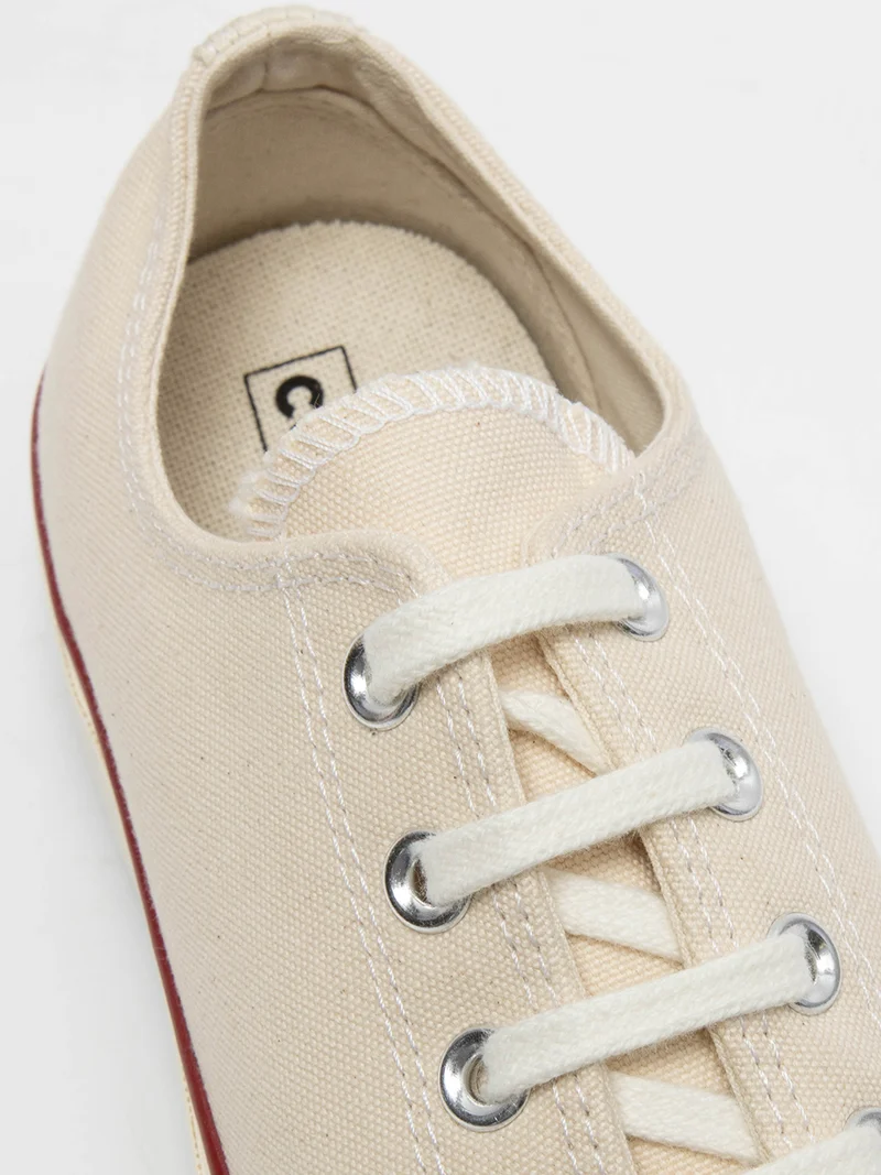 Chuck 70 OX pergamena