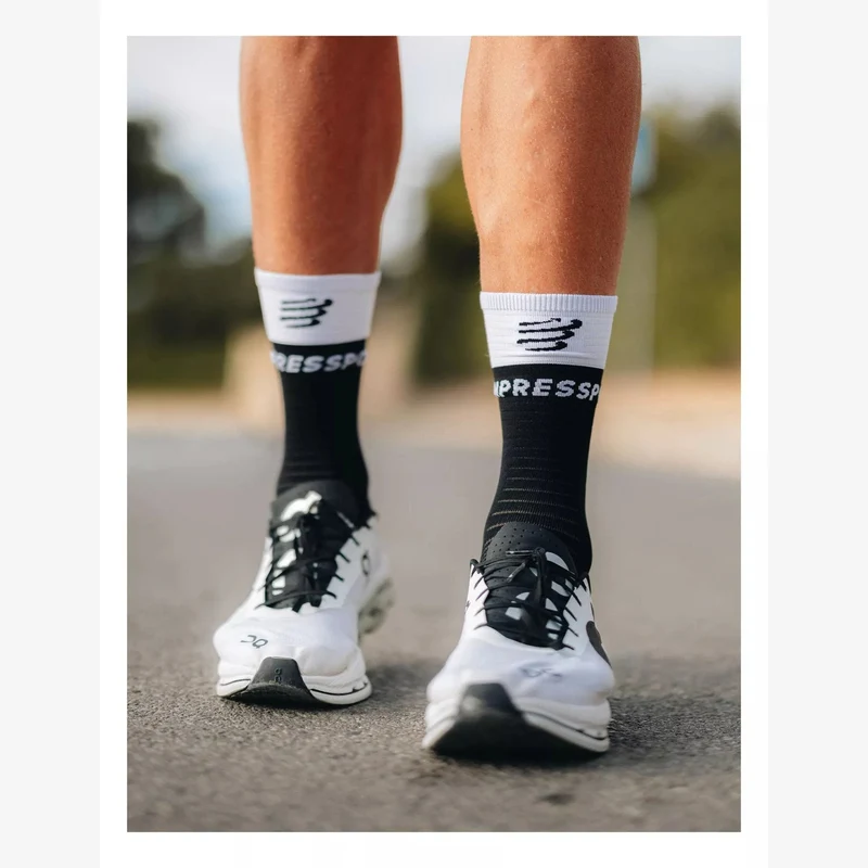 Compressport Mid Compression Socks V2.0