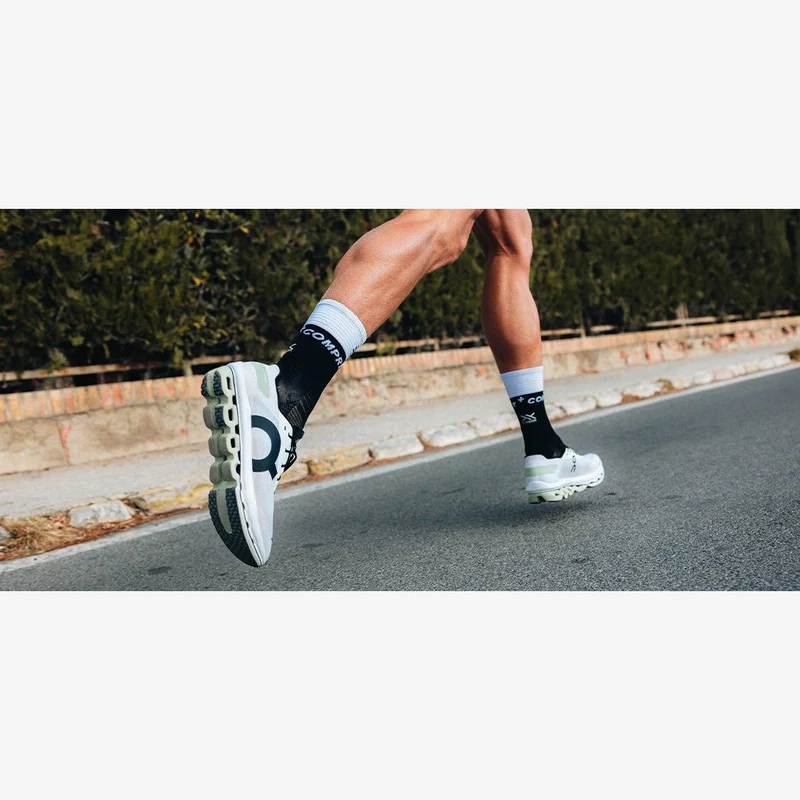 Compressport Mid Compression Socks V2.0