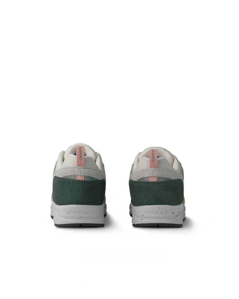Karhu Fusion 2.0 Darkest Spruce / Cameo Rose F804194