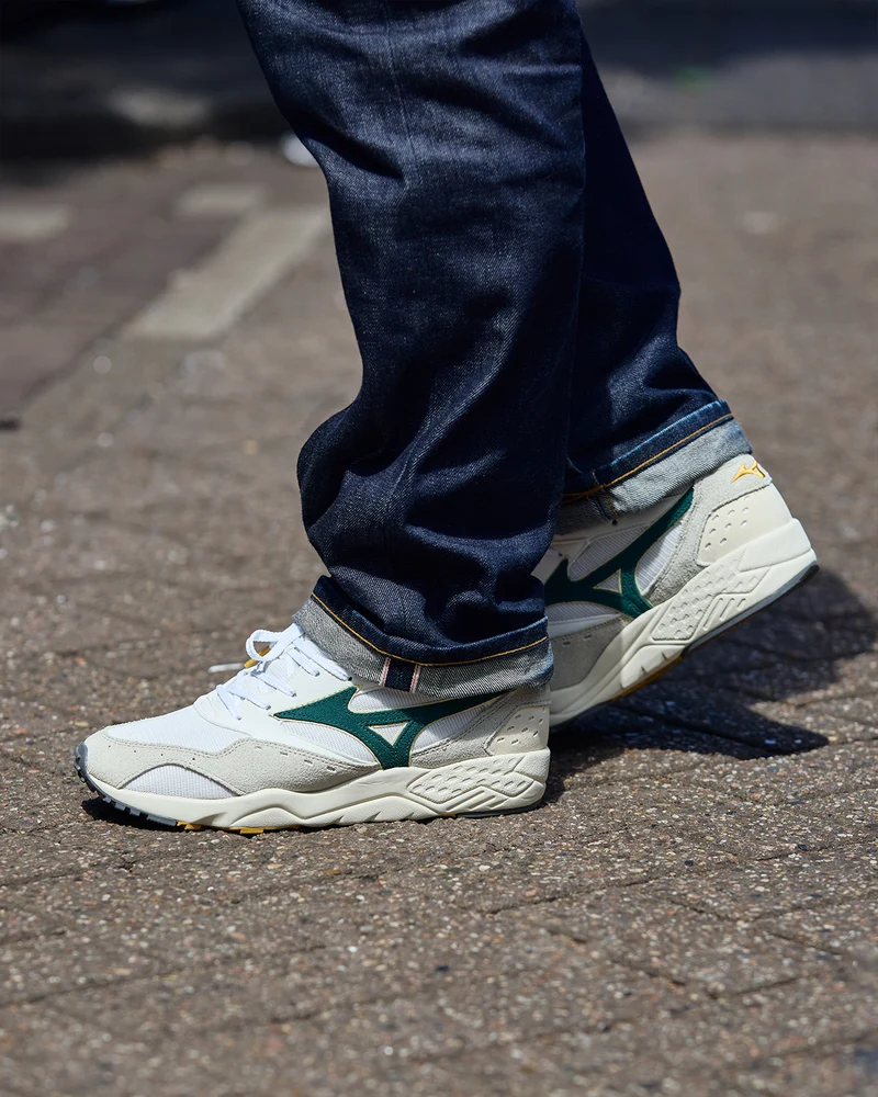 Mizuno Contender Snow White / Bistro Green / Summer Sand D1GA236925