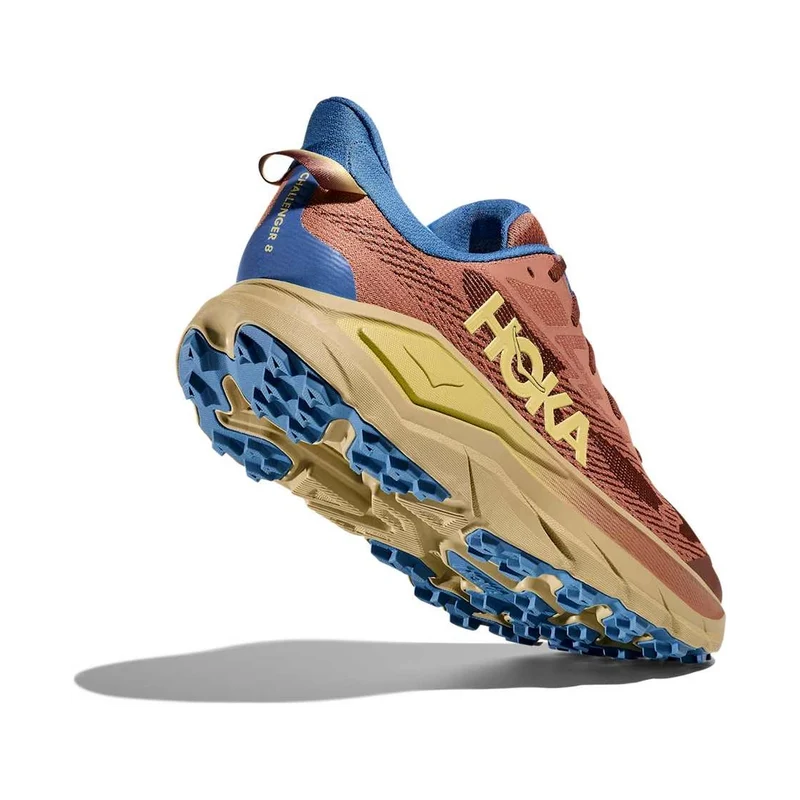 HOKA Challenger 8