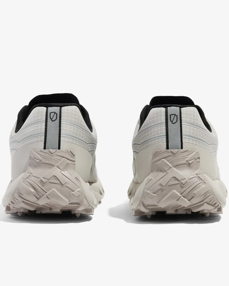 Norda 002 Cinder Trail Running Shoes