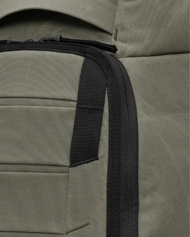 Db Hugger Backpack 25L Green