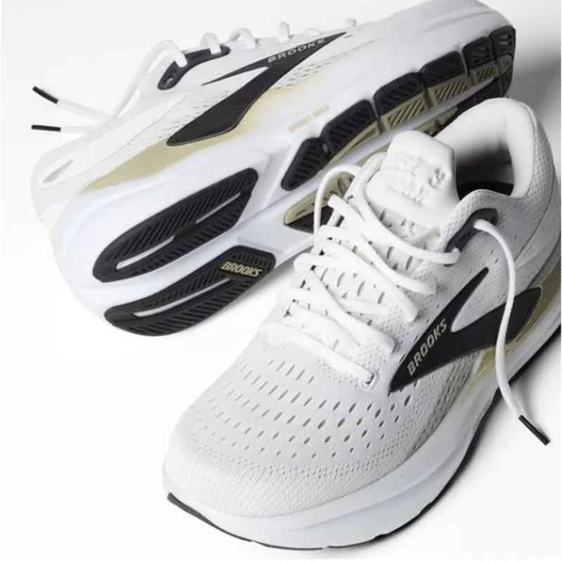 Brooks Ghost Max 3 Men bright white tea black