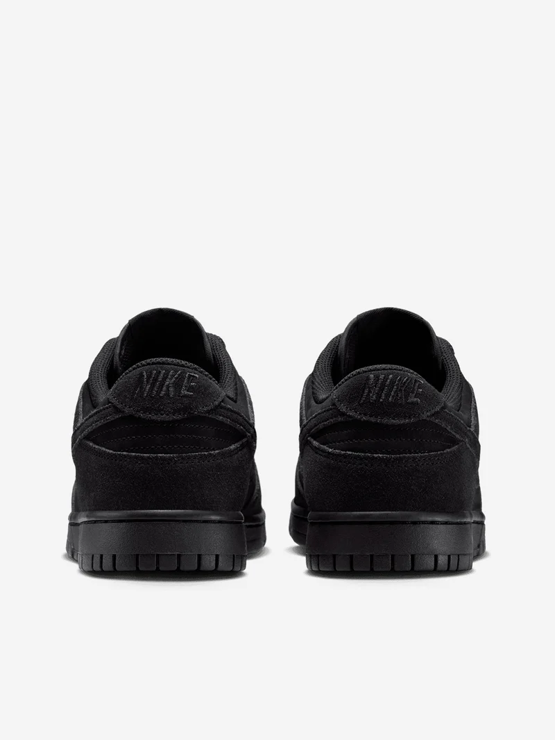 Dunk Low SE 'Triple Black Suede'