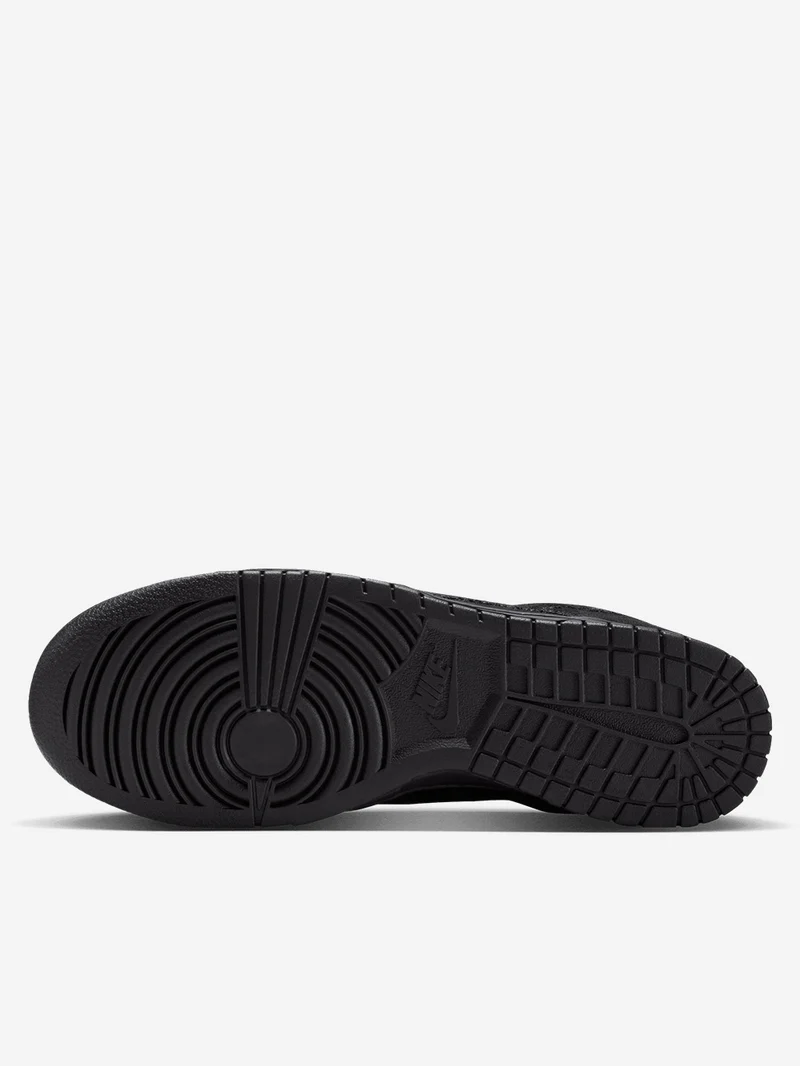 Dunk Low SE 'Triple Black Suede'
