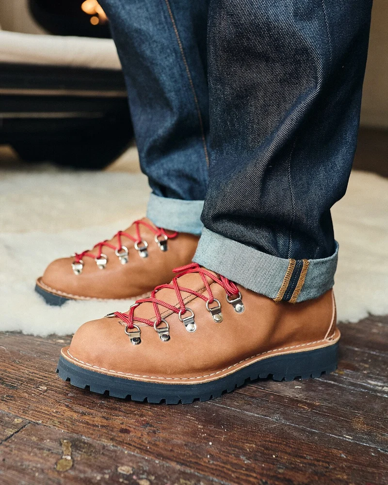 Danner Mountain Light Cascade Clovis Hiking Boots