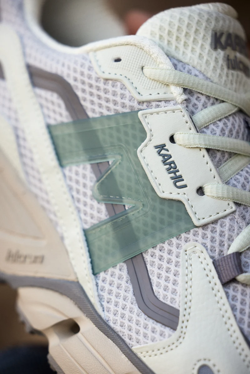 Karhu Super Fulcrum Icicle / Green Milieu F86005