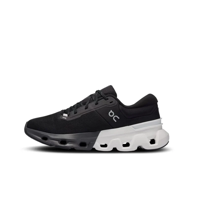 ON Cloudflyer 5 Women black white