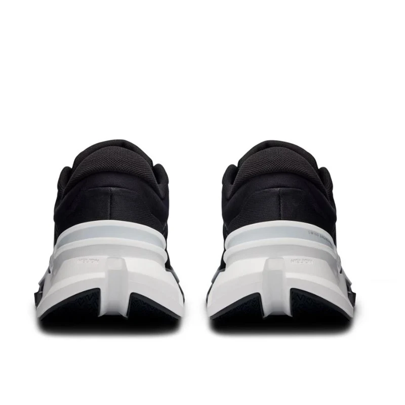 ON Cloudflyer 5 Women black white