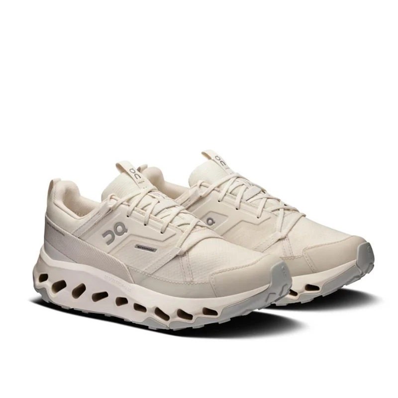 ON Cloudhorizon Waterproof Women ivory ice