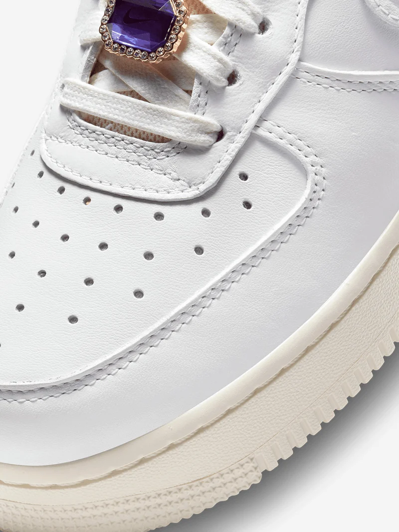 W Air Force 1 Low Premium bianche