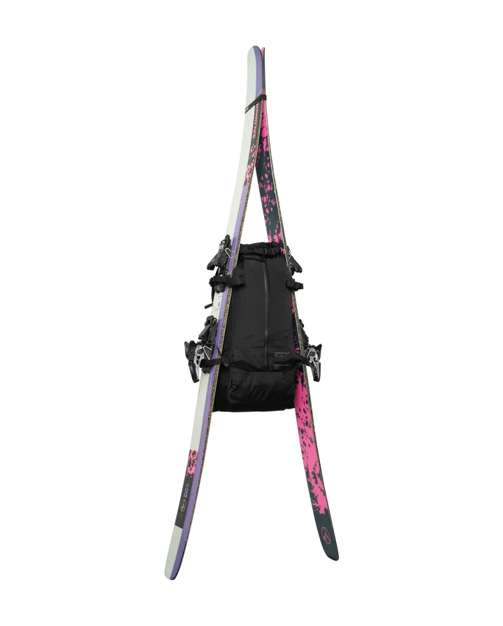 Db Snow Pro Backpack 25L Black Out