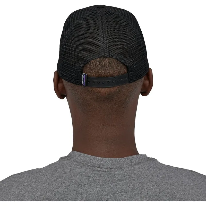 Patagonia P-6 Logo Trucker Cap black