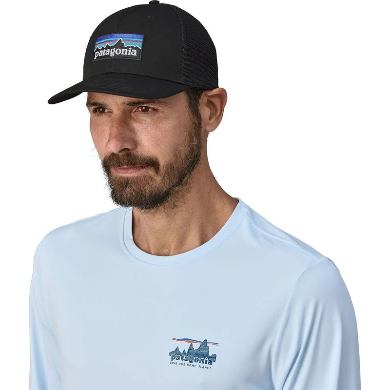Patagonia P-6 Logo Trucker Cap black