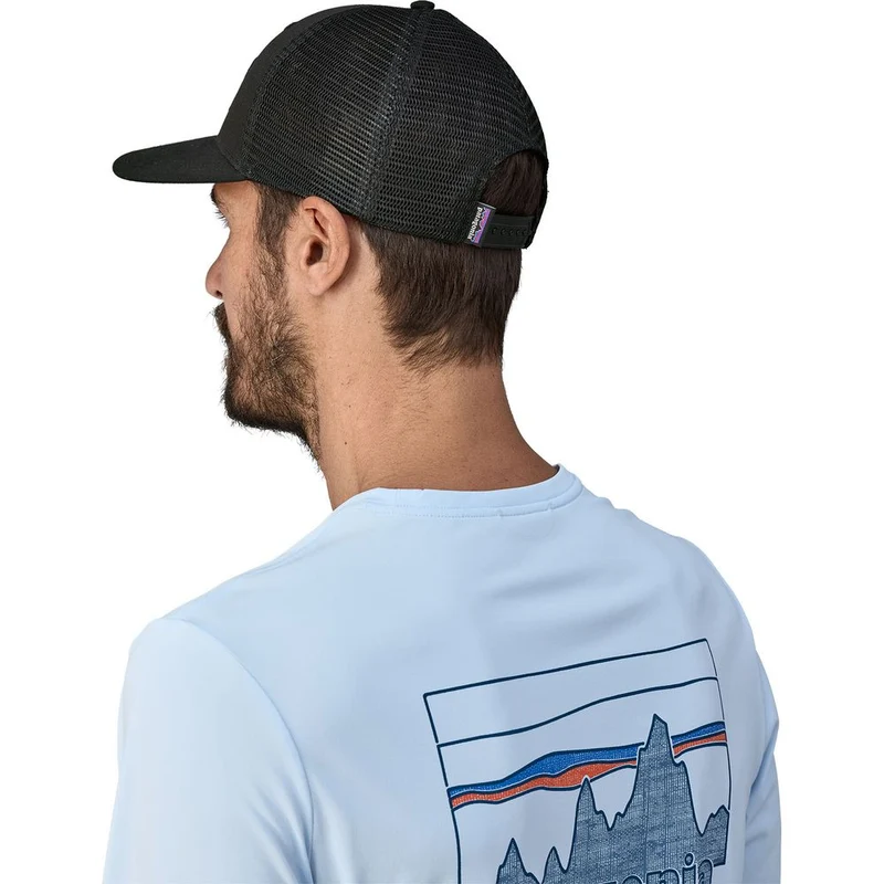 Patagonia P-6 Logo Trucker Cap black