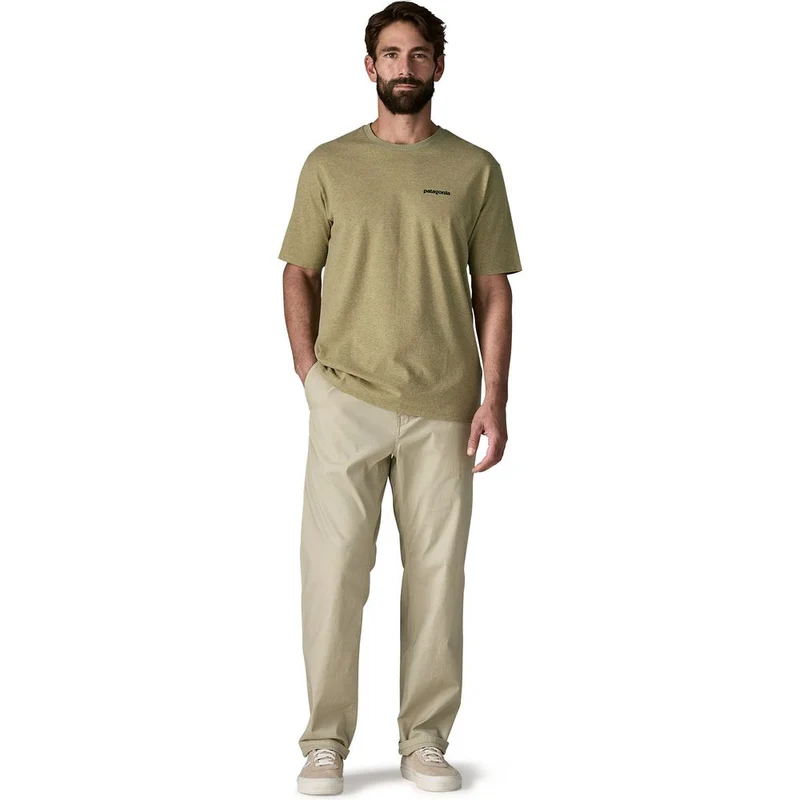 Patagonia M's P-6 Logo Responsibili Herren T-Shirt outline: gumtree green