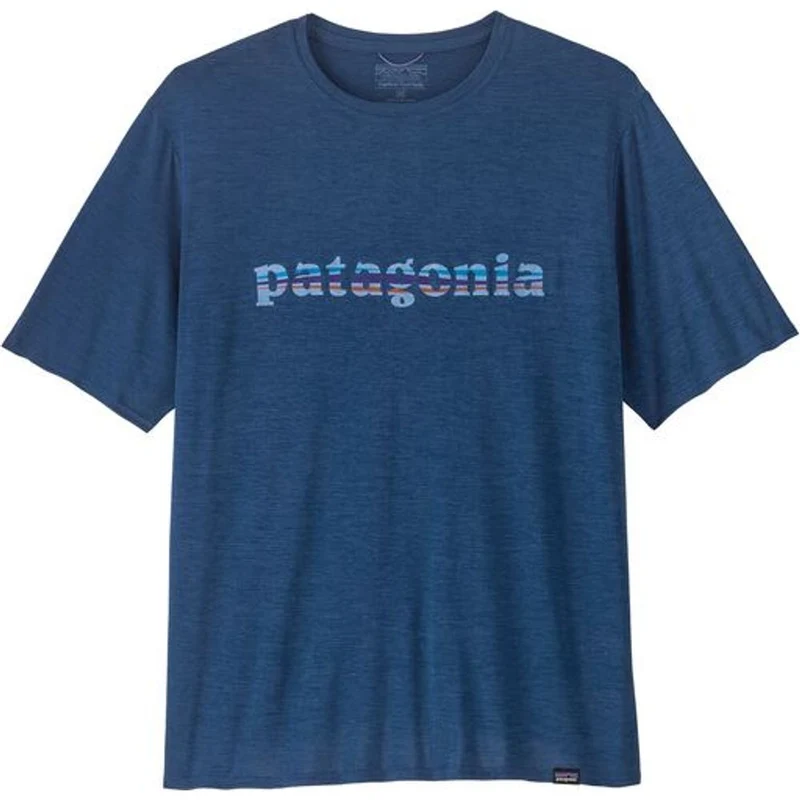 Patagonia M's Cap Cool Daily Graphic Herren T-Shirt '73 text logo: clement blue x dye