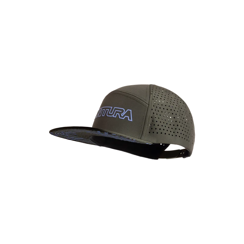 BRAND GRAPHIC TRUCKER
