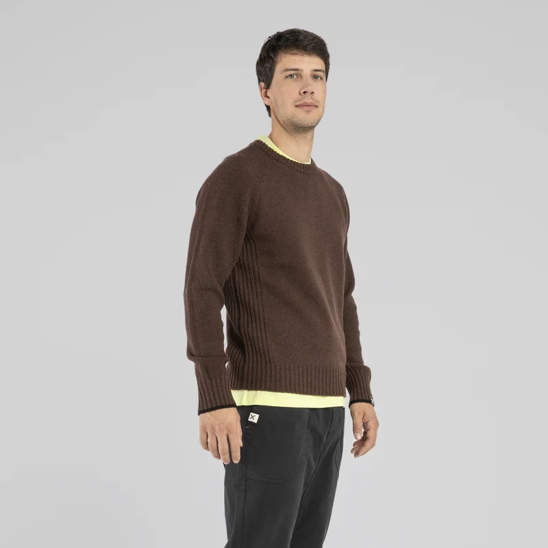 ESSENCE MAGLIA