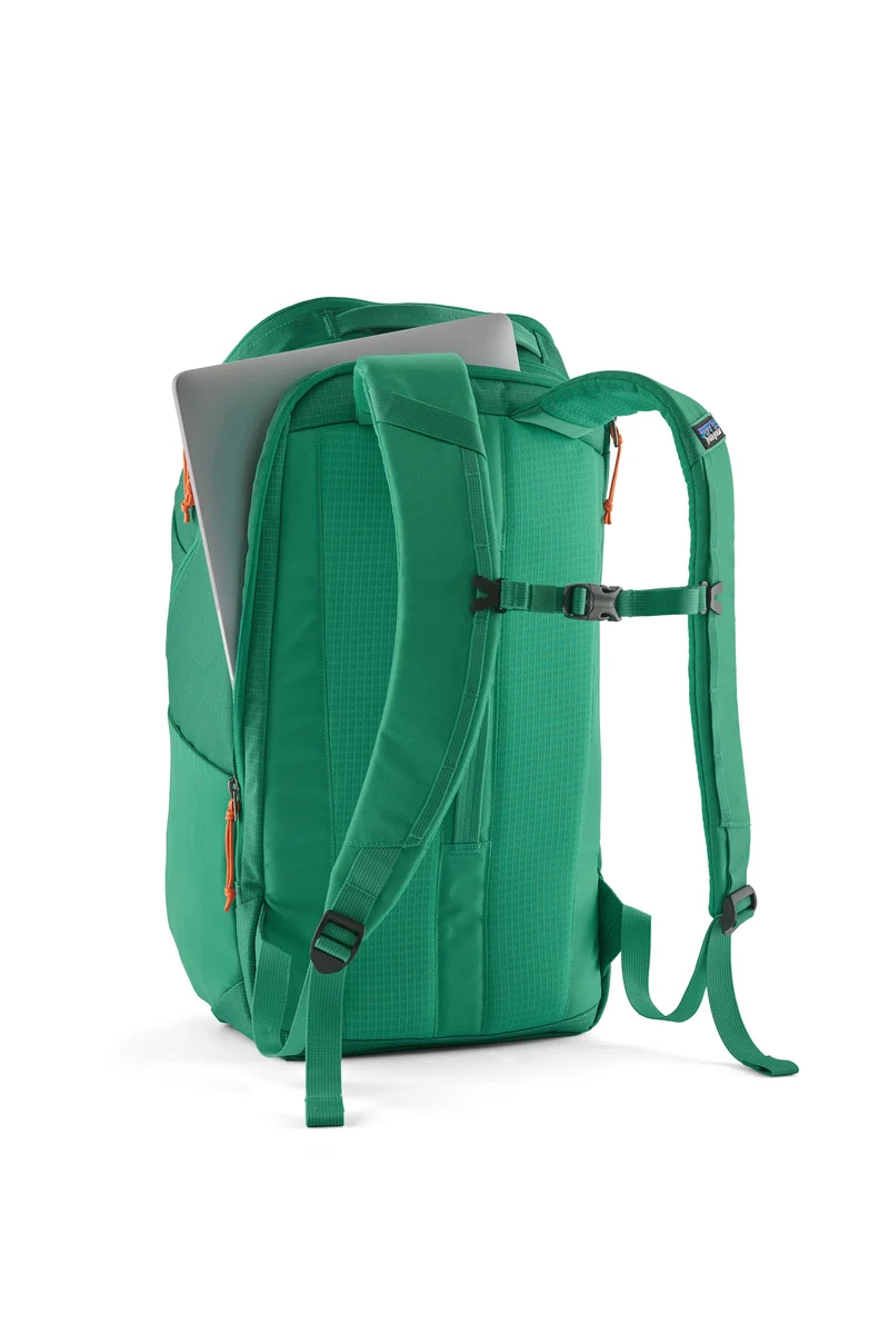 Black Hole Pack 32L