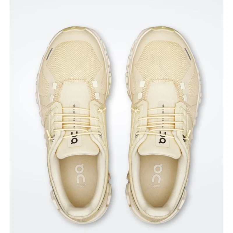 ON Cloud 6 Women castor ivory